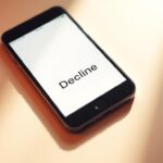 jak odrzucić połączenie w iphone